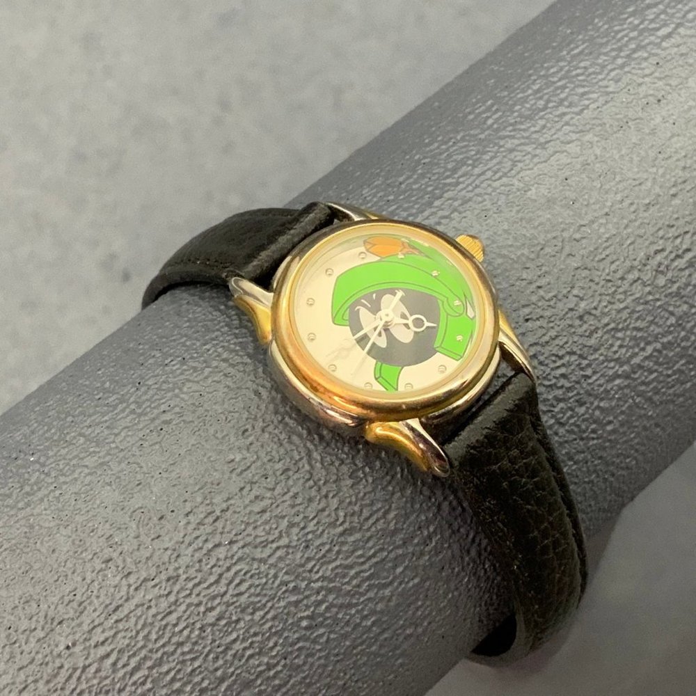 Marvin The Martian Watch ladies Black Leather Gold Silver Warner Brothers Fossil